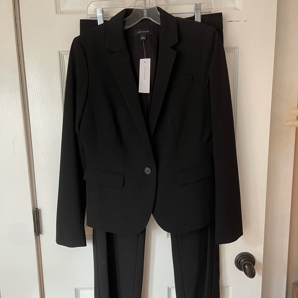 NWT Ann Taylor Pantsuit